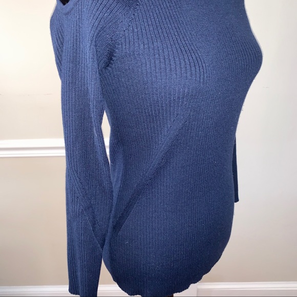 Trina Turk Sexy Kawaii Open-ShoulderSweater Medium - Picture 5 of 7